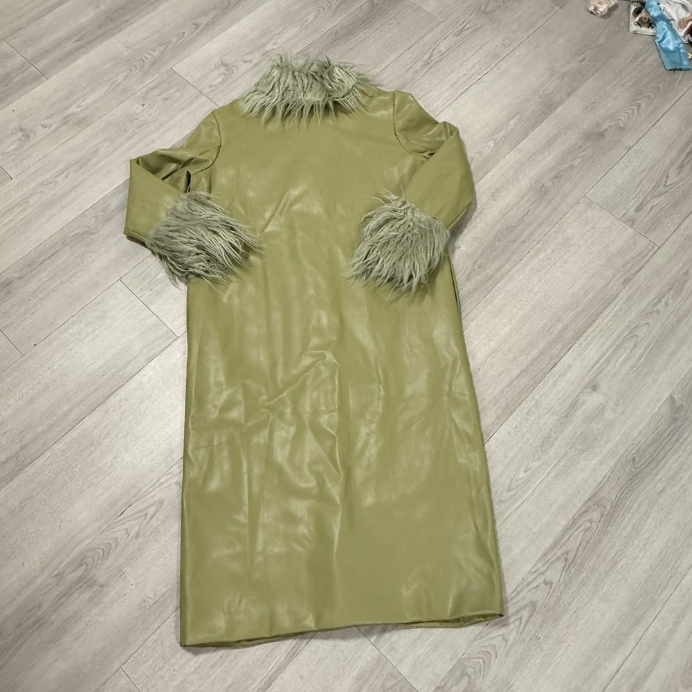 Isalis Faux Green Leather Trench Coat With Fur Collar Cuffs Foxy Y2K NWOT M/LG - Picture 10 of 12
